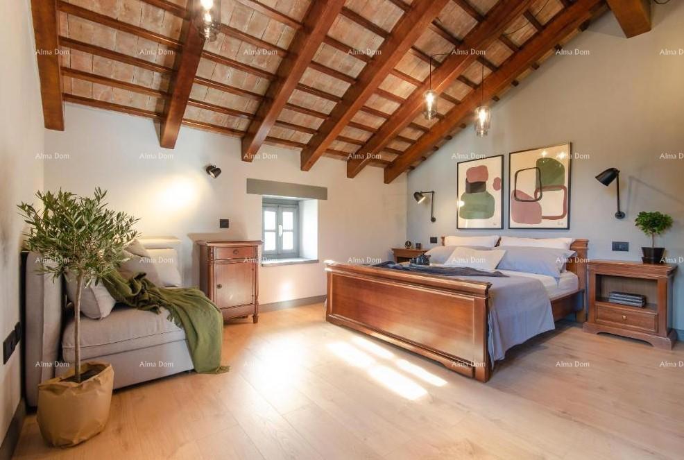 ROVINJ (okolica) - Avtentična kamnita hiša s bazenom za prodajo