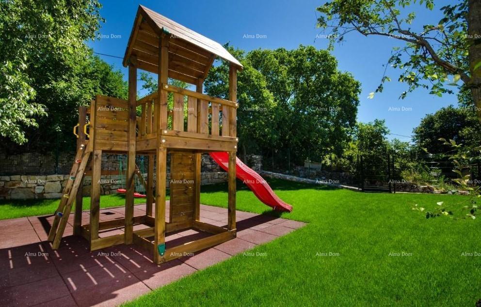 ROVINJ (okolica) - Avtentična kamnita hiša s bazenom za prodajo