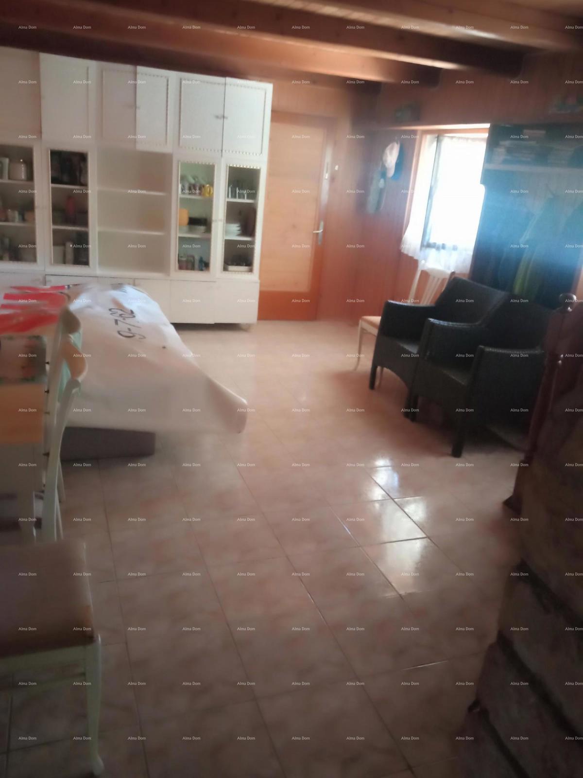 Prodaja kuće za odmor s okućnicom, Marčana