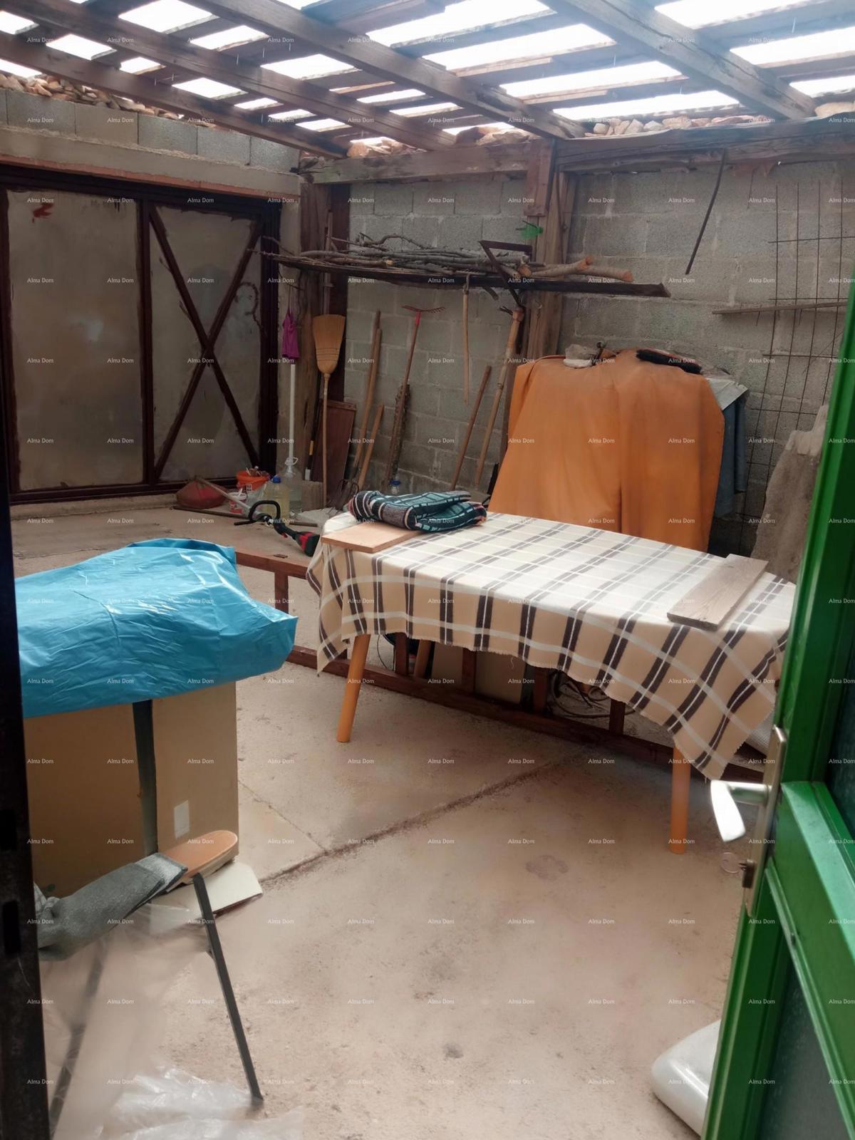 Prodaja kuće za odmor s okućnicom, Marčana