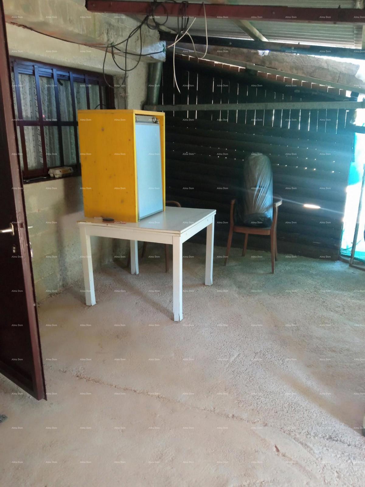 Prodaja kuće za odmor s okućnicom, Marčana