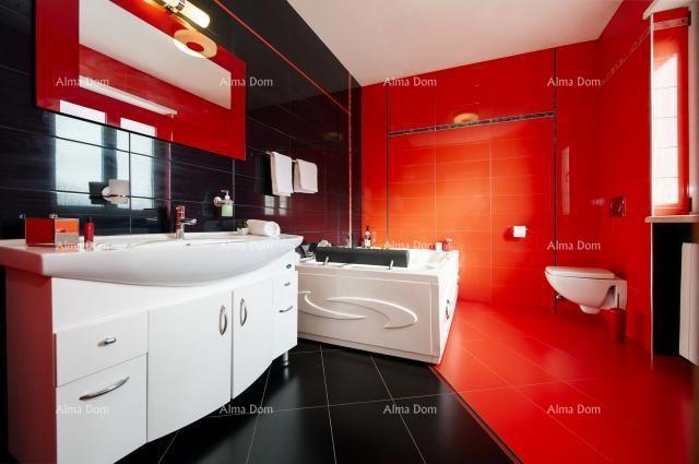 Rovinj, Čudovita vila s bazenom