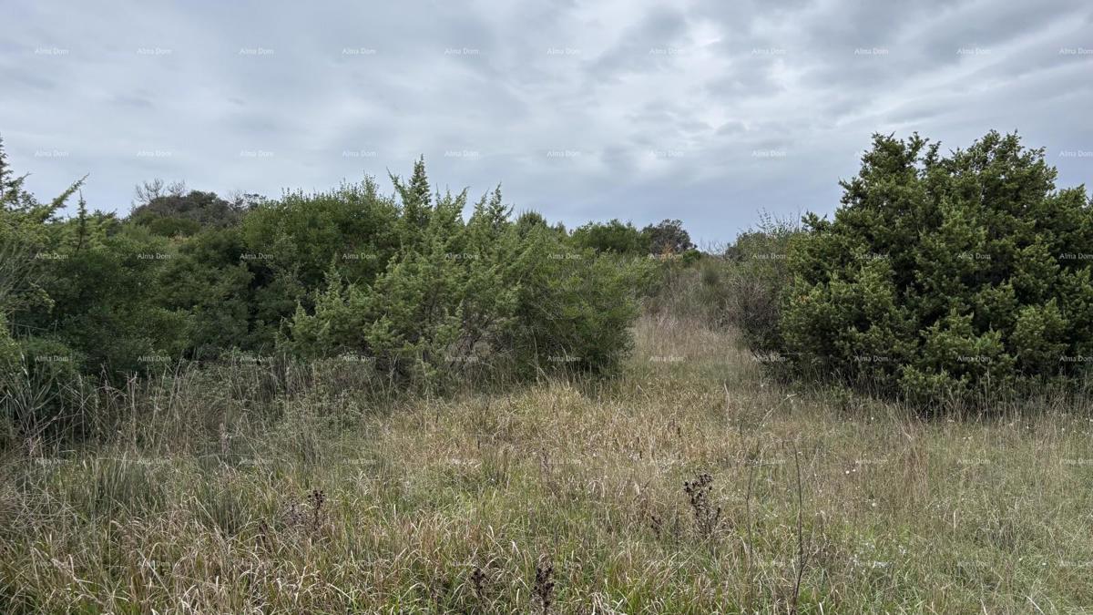 Građevinska parcela v bližini Pule, Valelunga
