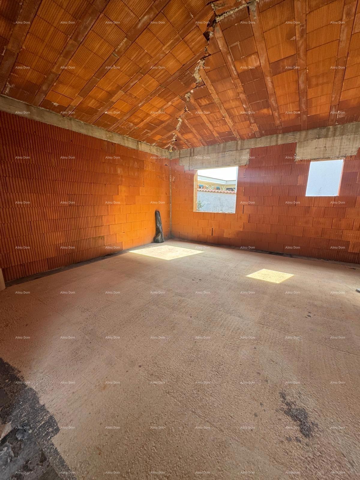 Prodaja prizemnice s bazenom - trenutno roh bau faza, Sveti Petar u Šumi - blizina Pazina!