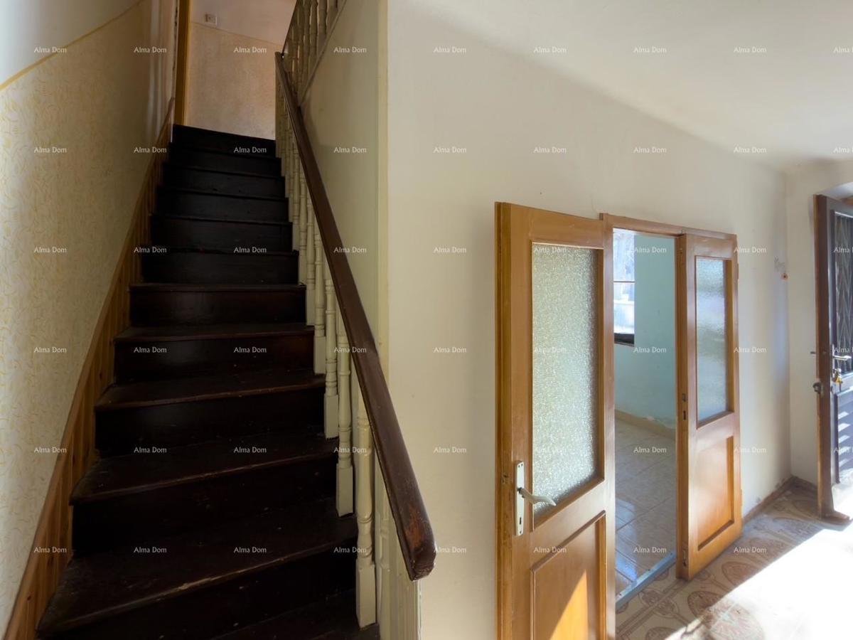 The translation of "Kuća u centru Vodnjana!" to Slovenian is "Hiša v centru Vodnjana!"