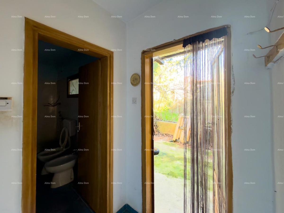 The translation of "Kuća u centru Vodnjana!" to Slovenian is "Hiša v centru Vodnjana!"