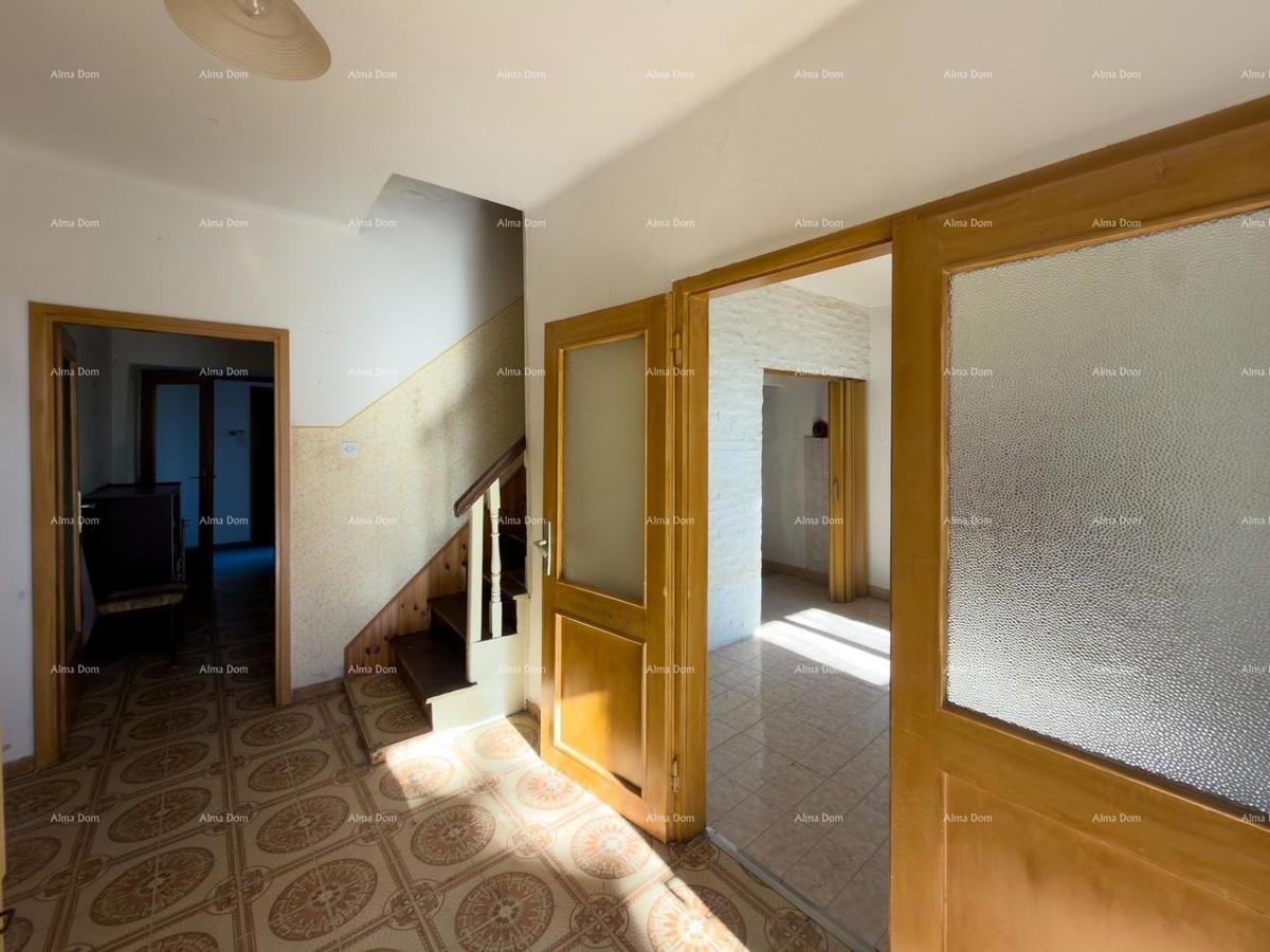 The translation of "Kuća u centru Vodnjana!" to Slovenian is "Hiša v centru Vodnjana!"