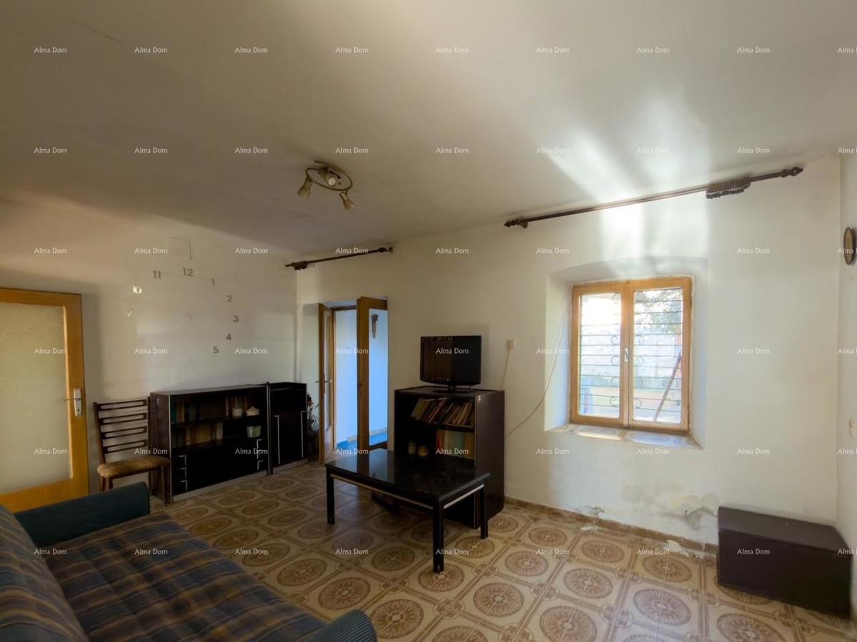 The translation of "Kuća u centru Vodnjana!" to Slovenian is "Hiša v centru Vodnjana!"