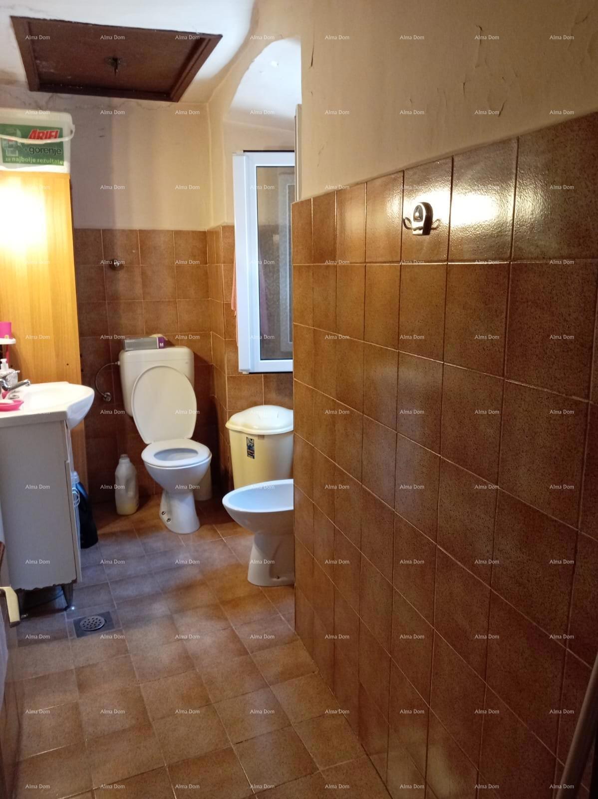 Hiša, center Buja, 106 m²