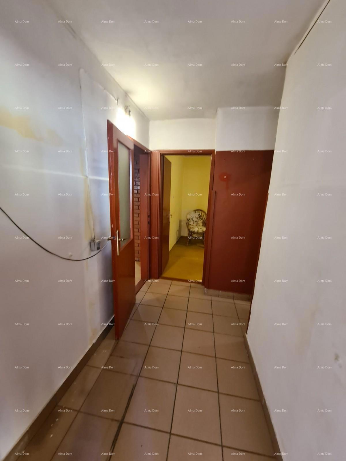 Hiša, center Buja, 106 m²