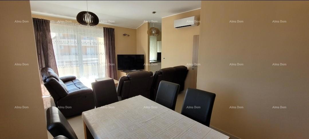 Ližnjan! Opremljen stan! Pogled na more!