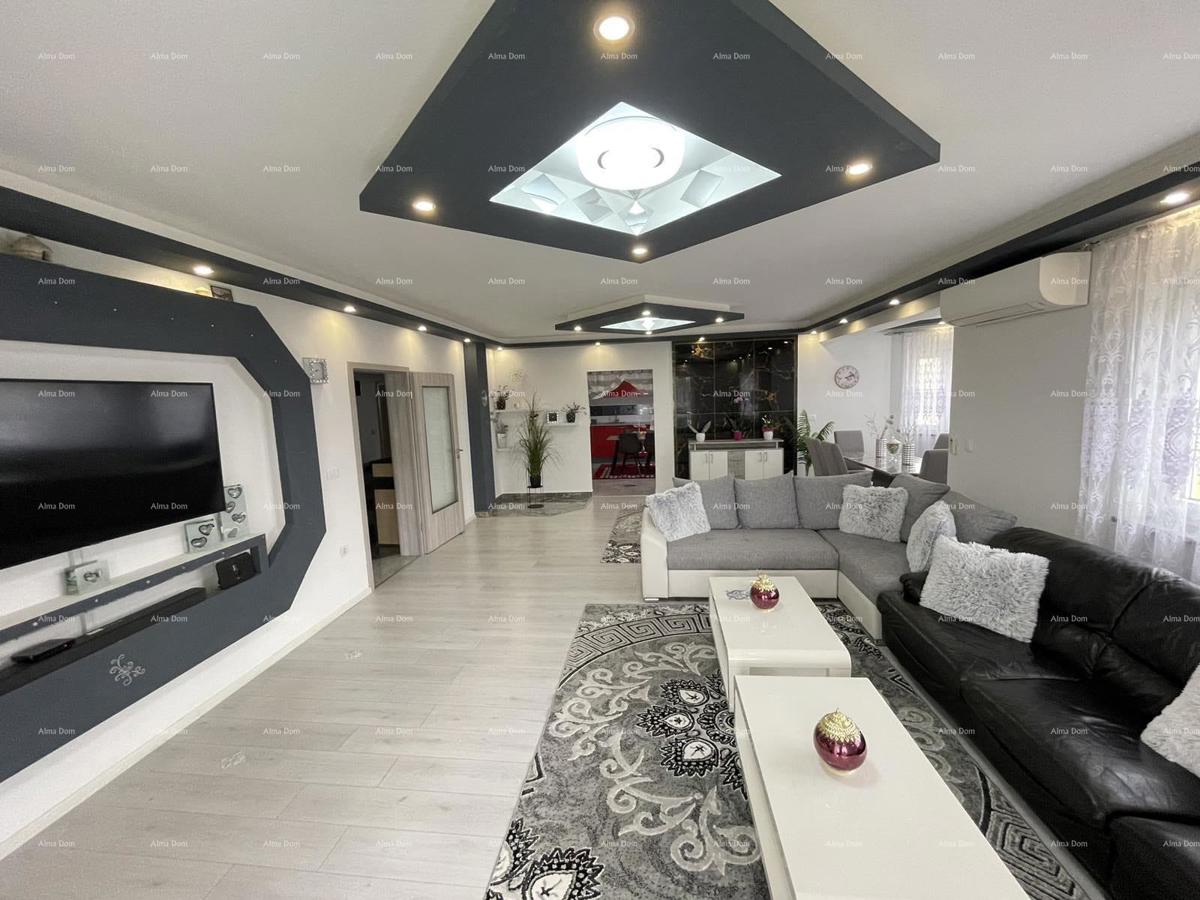 Enonadstropna hiša z velikim vrtom