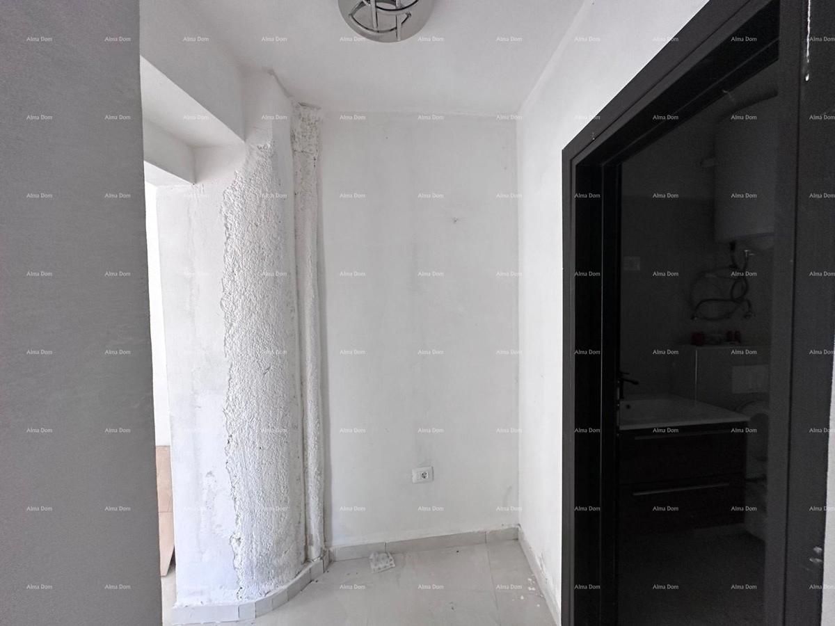 Prodaja fantastične hiše s tremi stanovi v Medulinu!