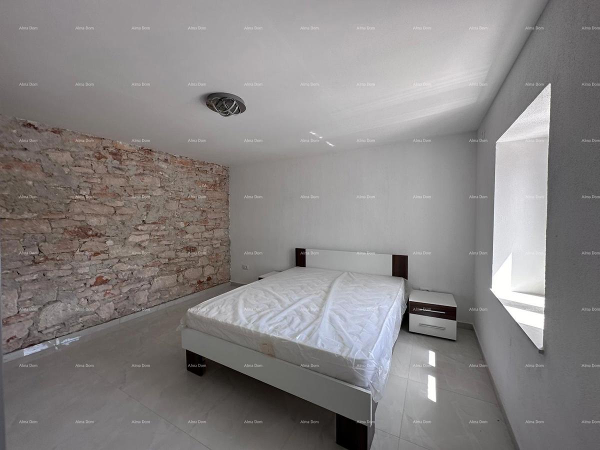 Prodaja fantastične hiše s tremi stanovi v Medulinu!