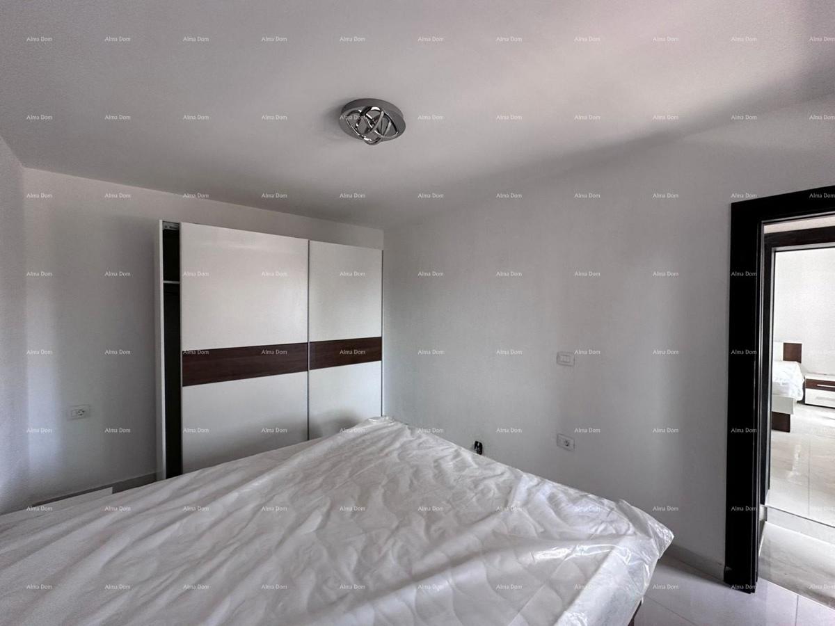 Prodaja fantastične hiše s tremi stanovi v Medulinu!