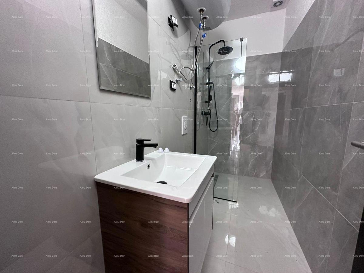 Prodaja fantastične hiše s tremi stanovi v Medulinu!