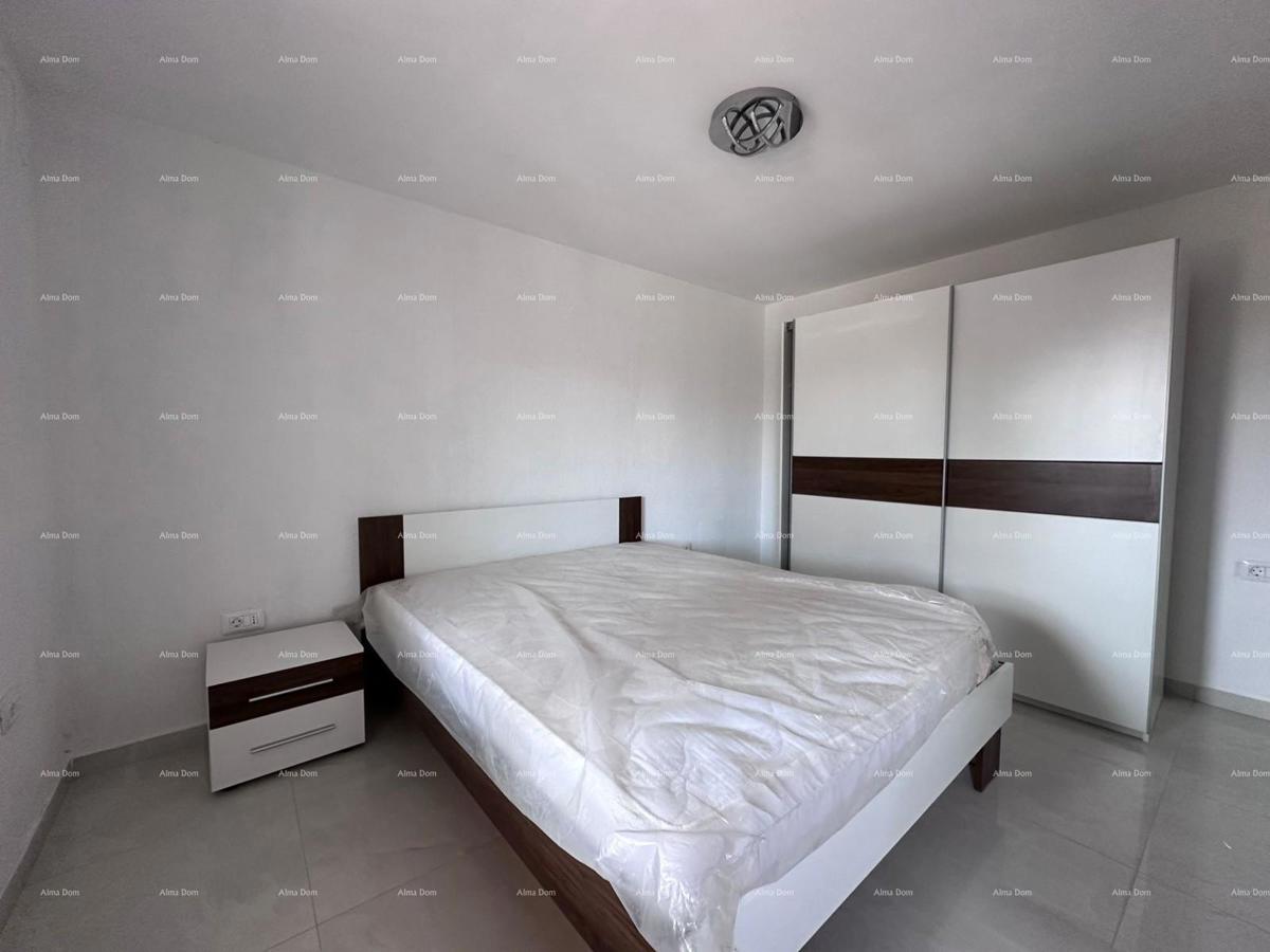 Prodaja fantastične hiše s tremi stanovi v Medulinu!