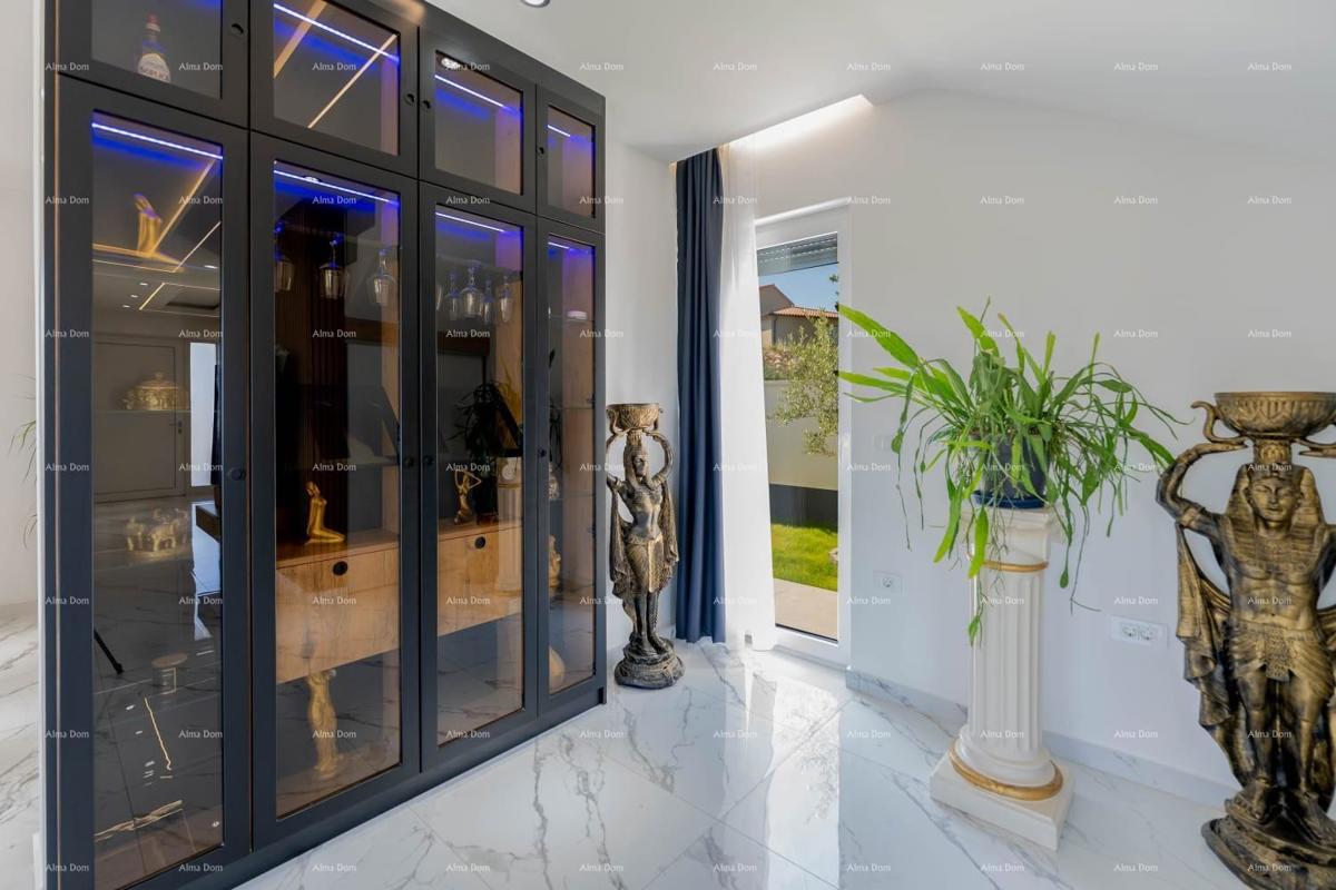 Moderna hiša z bazenom na odlični lokaciji, Medulin!