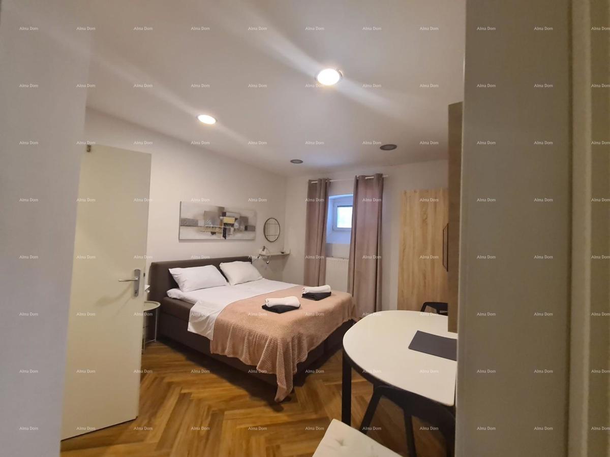 PRODAJA STANA Z DVA APARTMAJA – PULA