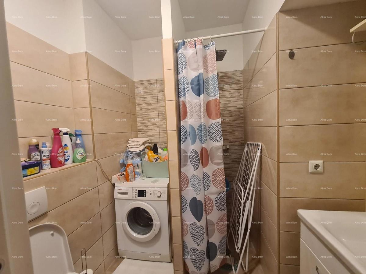 PRODAJA STANA Z DVA APARTMAJA – PULA