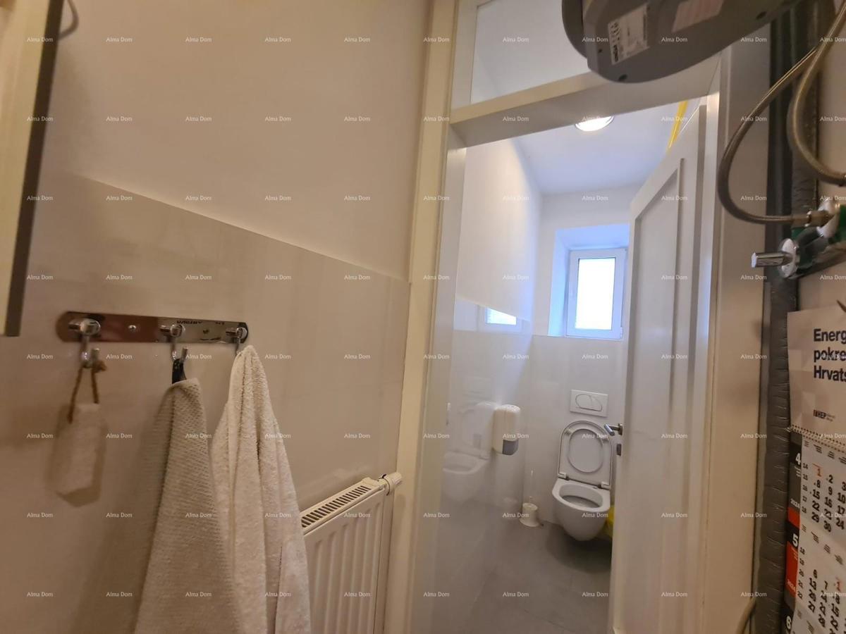 PRODAJA STANA Z DVA APARTMAJA – PULA