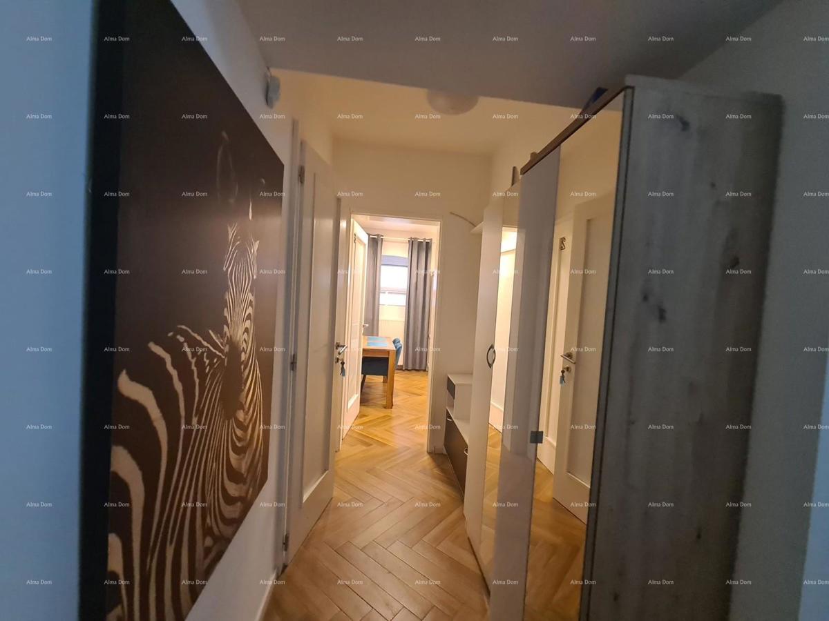 PRODAJA STANA Z DVA APARTMAJA – PULA