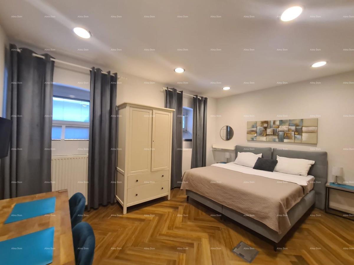 PRODAJA STANA Z DVA APARTMAJA – PULA