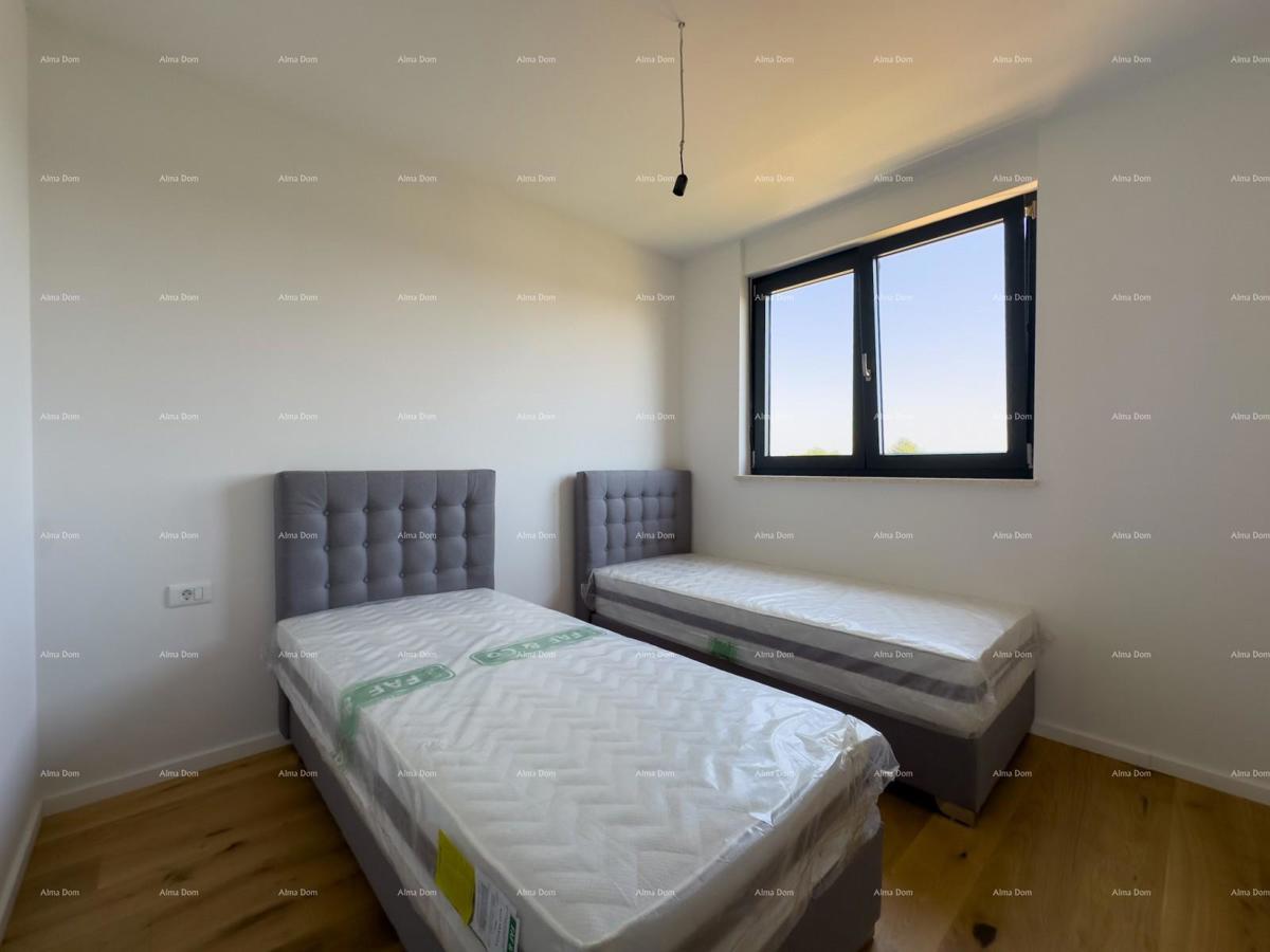 Prostran stan v Puli s tremi spalnicami in modernimi vsebinami blizu centra mesta