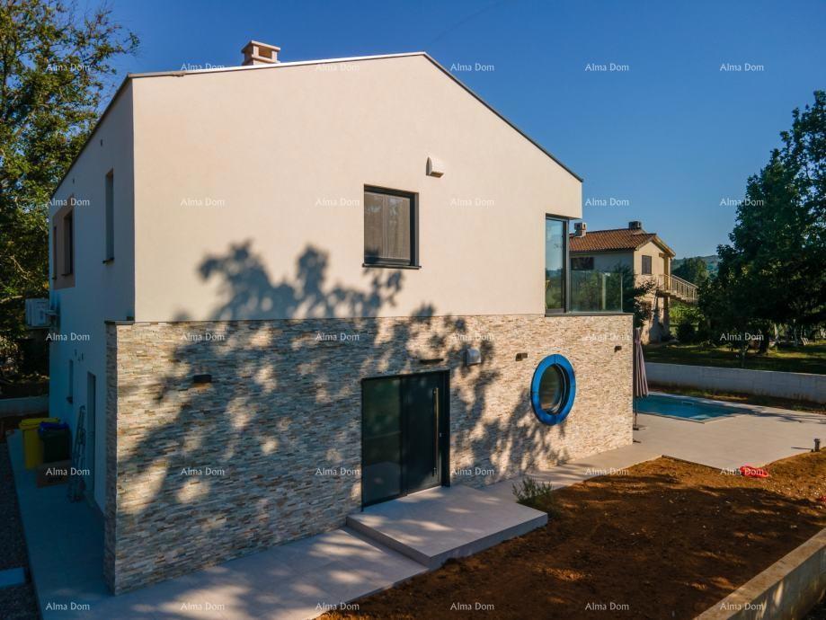 Moderna vila s bazenom, 218 m² – okolica Labina