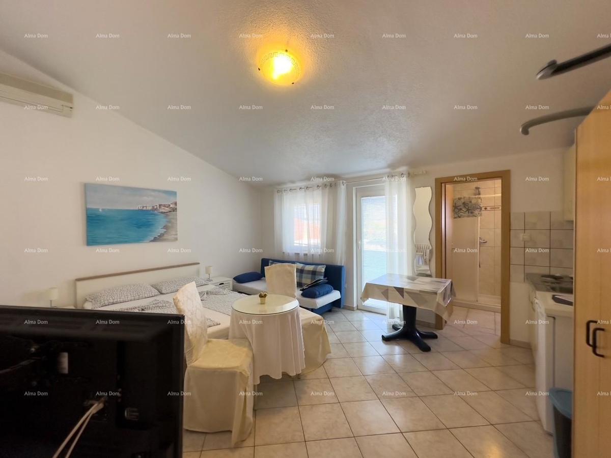 MEDULIN! Studio apartma na drugem nadstropju etažirane stavbe.