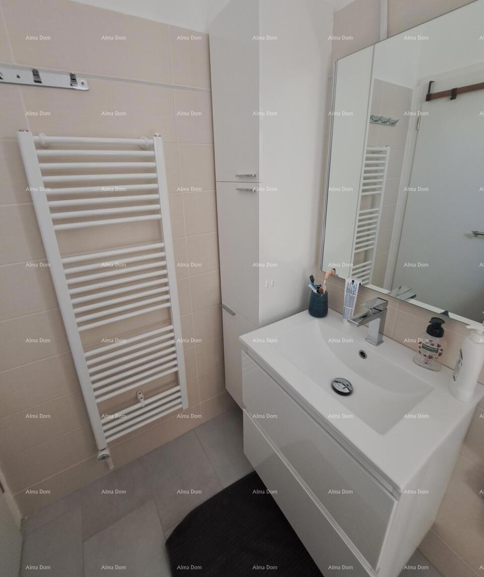 Samostoječa hiša z atrijem, 400 m od morja – Barbariga