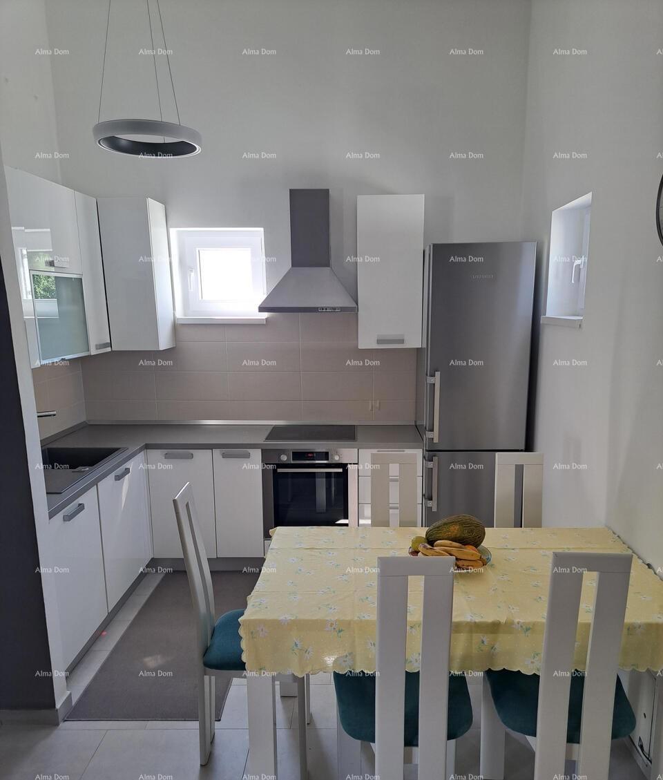 Samostoječa hiša z atrijem, 400 m od morja – Barbariga