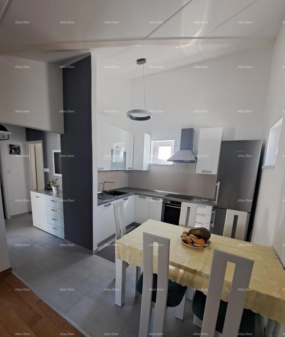 Samostoječa hiša z atrijem, 400 m od morja – Barbariga