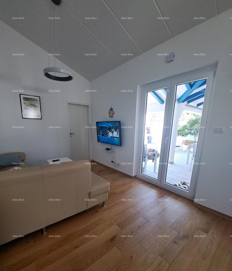 Samostoječa hiša z atrijem, 400 m od morja – Barbariga