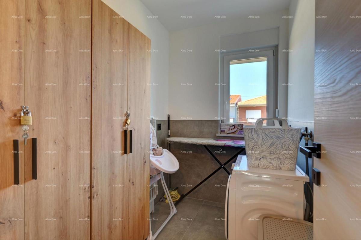 Moderna vila z bazenom in savno, Marčana!