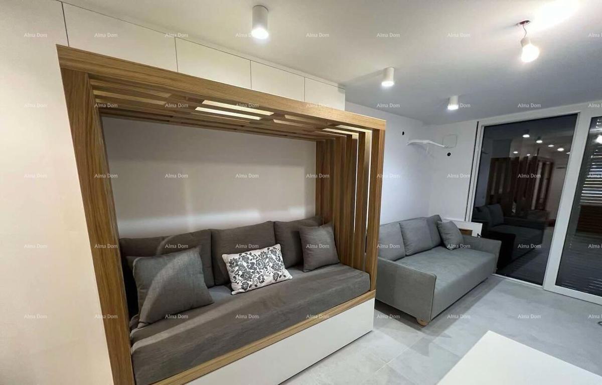 Novo prenovljeno garsonjero, Novigrad, 350 m od morja