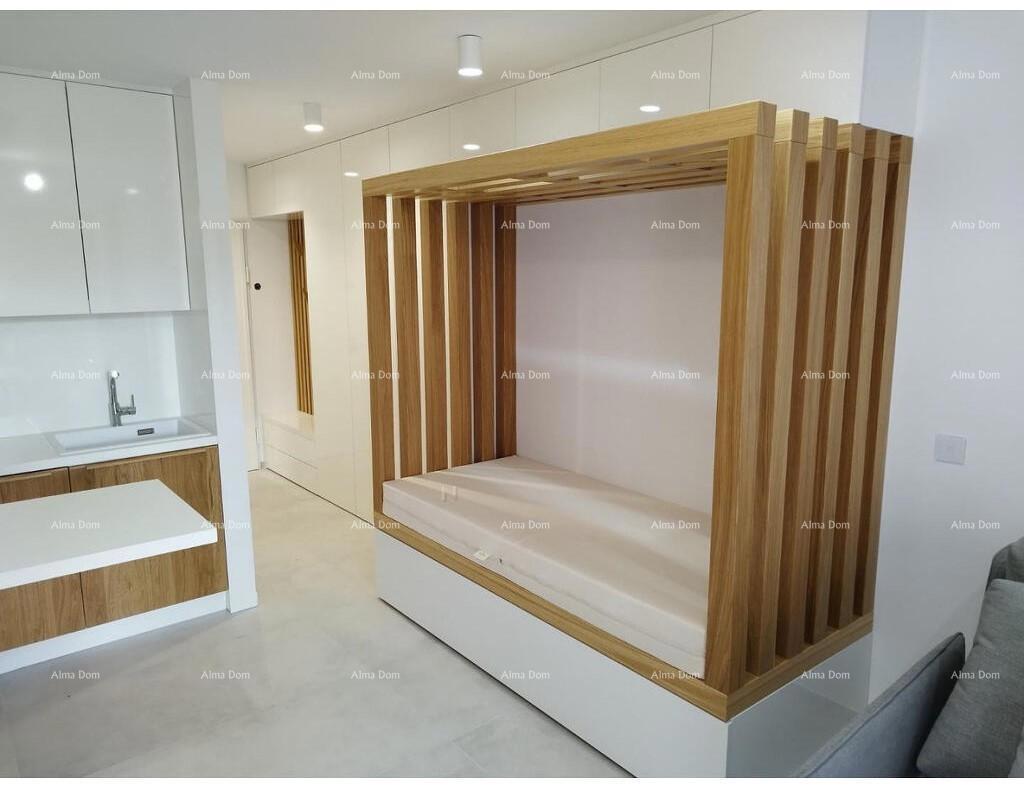 Novo prenovljeno garsonjero, Novigrad, 350 m od morja