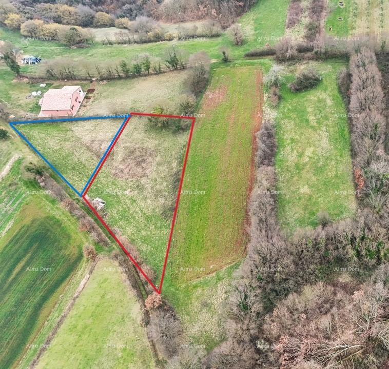 Dve parcele z dvema gradbenima dovoljenjema!