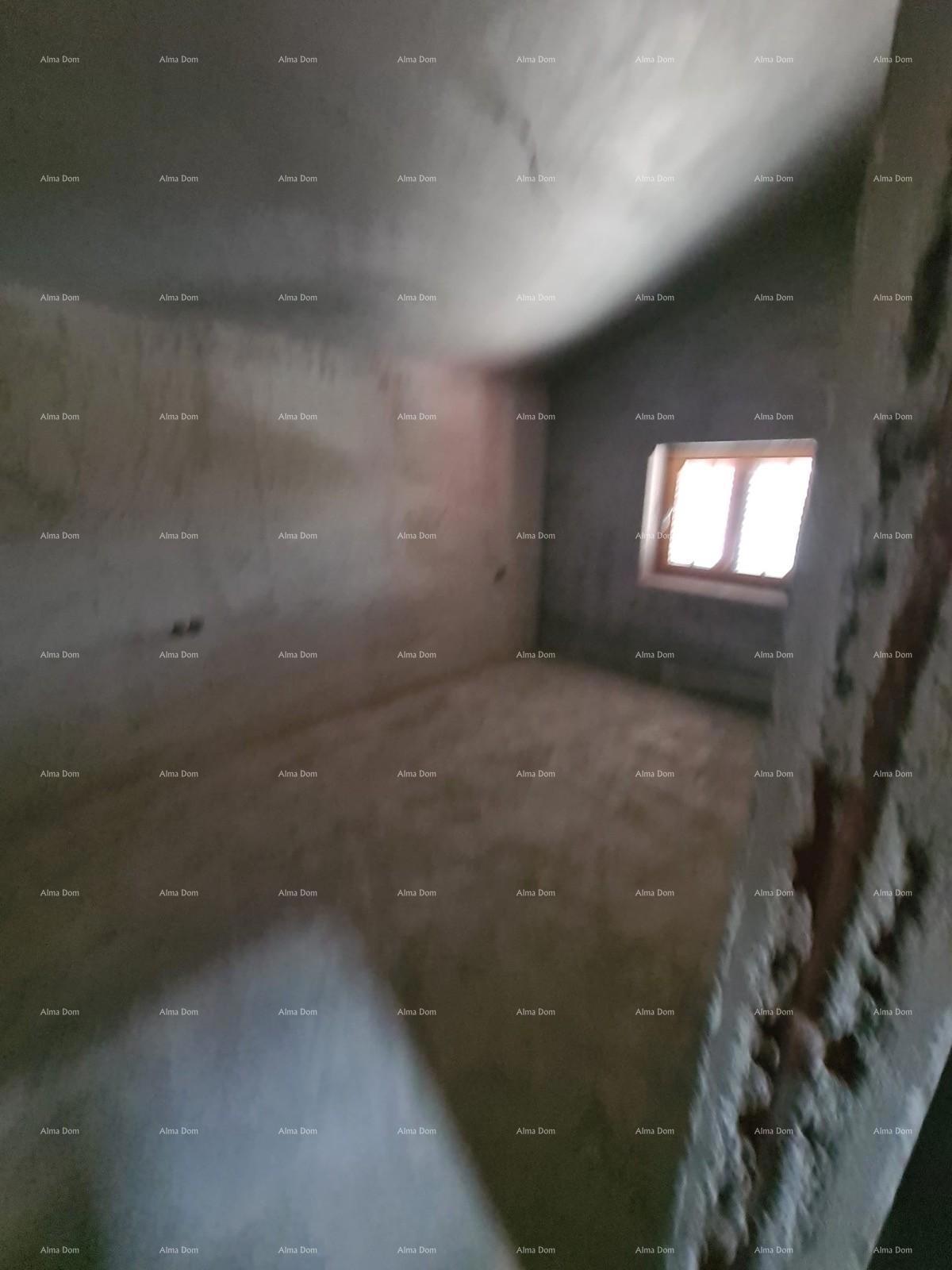 Prodaja kuće s dvema stanoma – Fažana