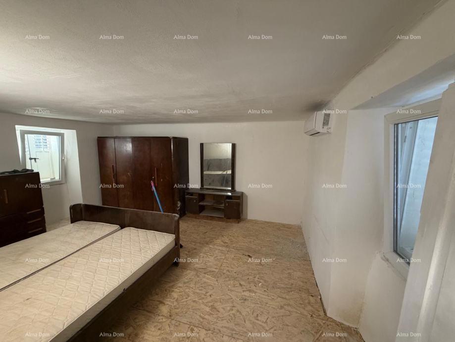 Prodaja kamene hiše, Kršan