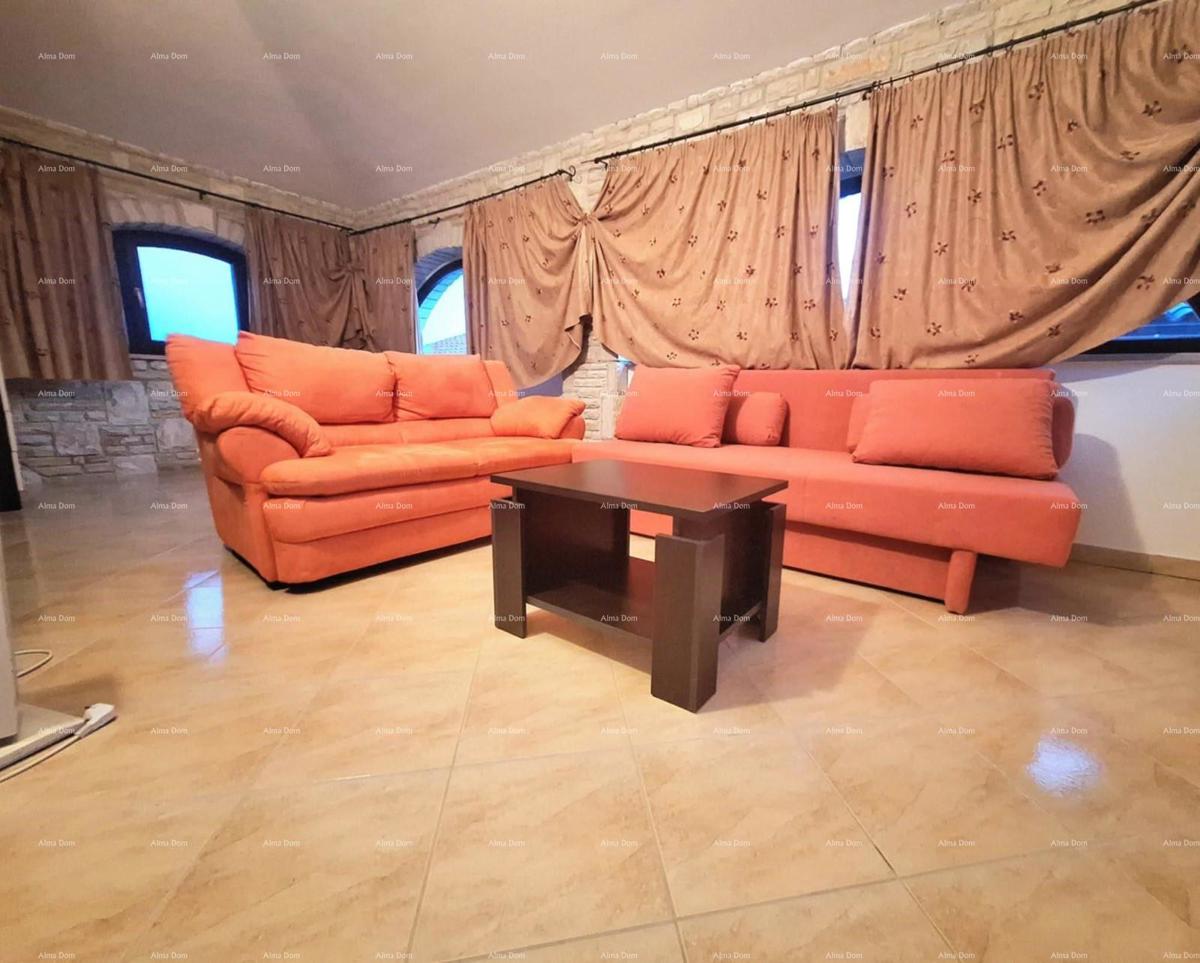 Prekrasna hiša s bazenom v Barbanu: idealna za družino in hišne ljubljenčke