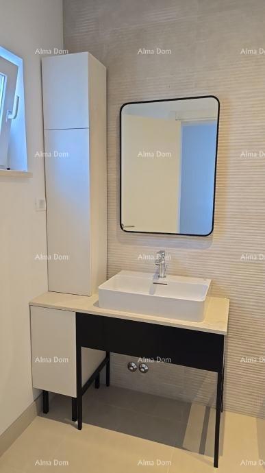 Kanfanar – Moderna prizemnica s bazenom v mirnem okolju