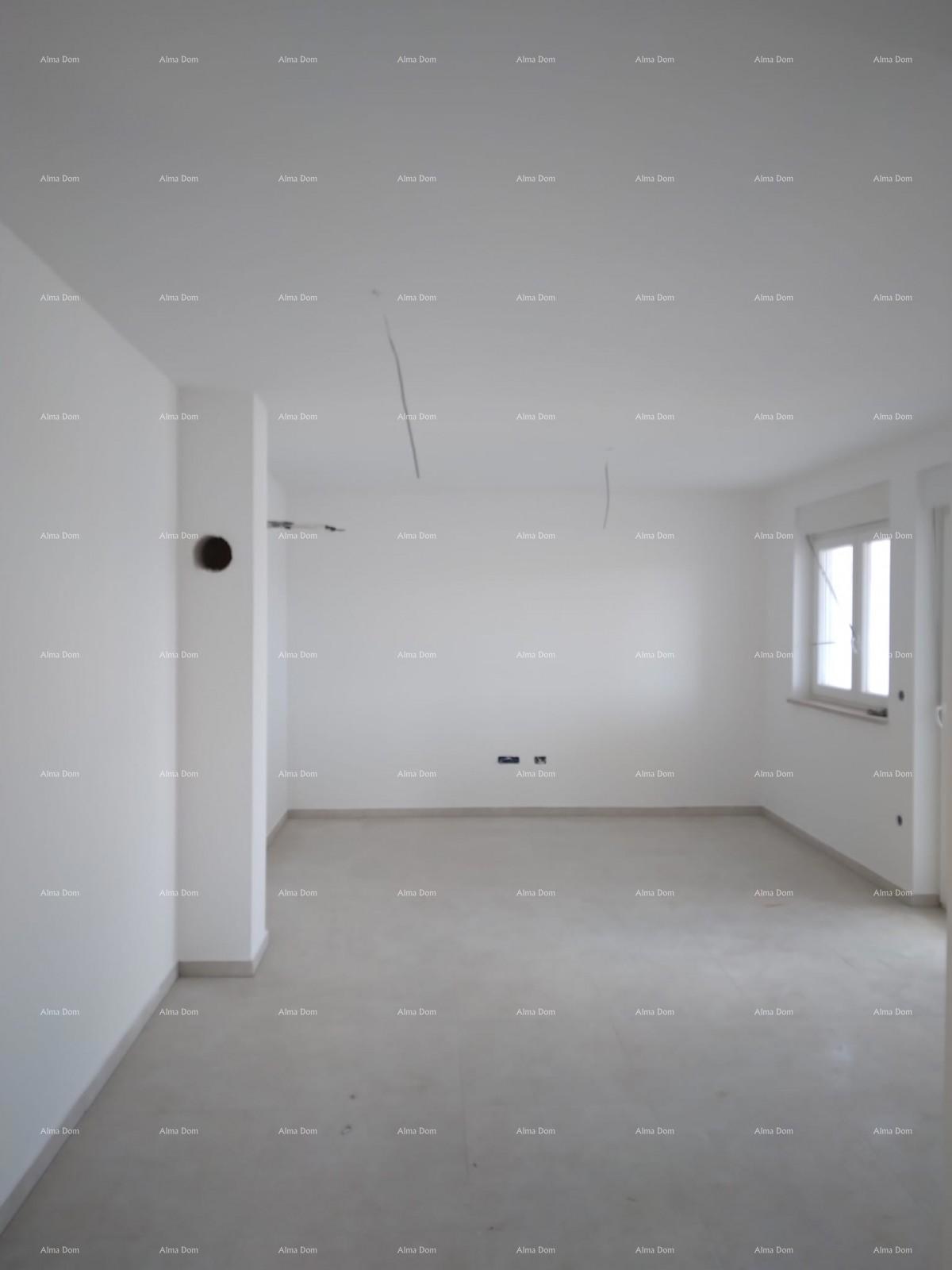 Novogradnja v Šišanu, vasi približno 7 km od Pulja.