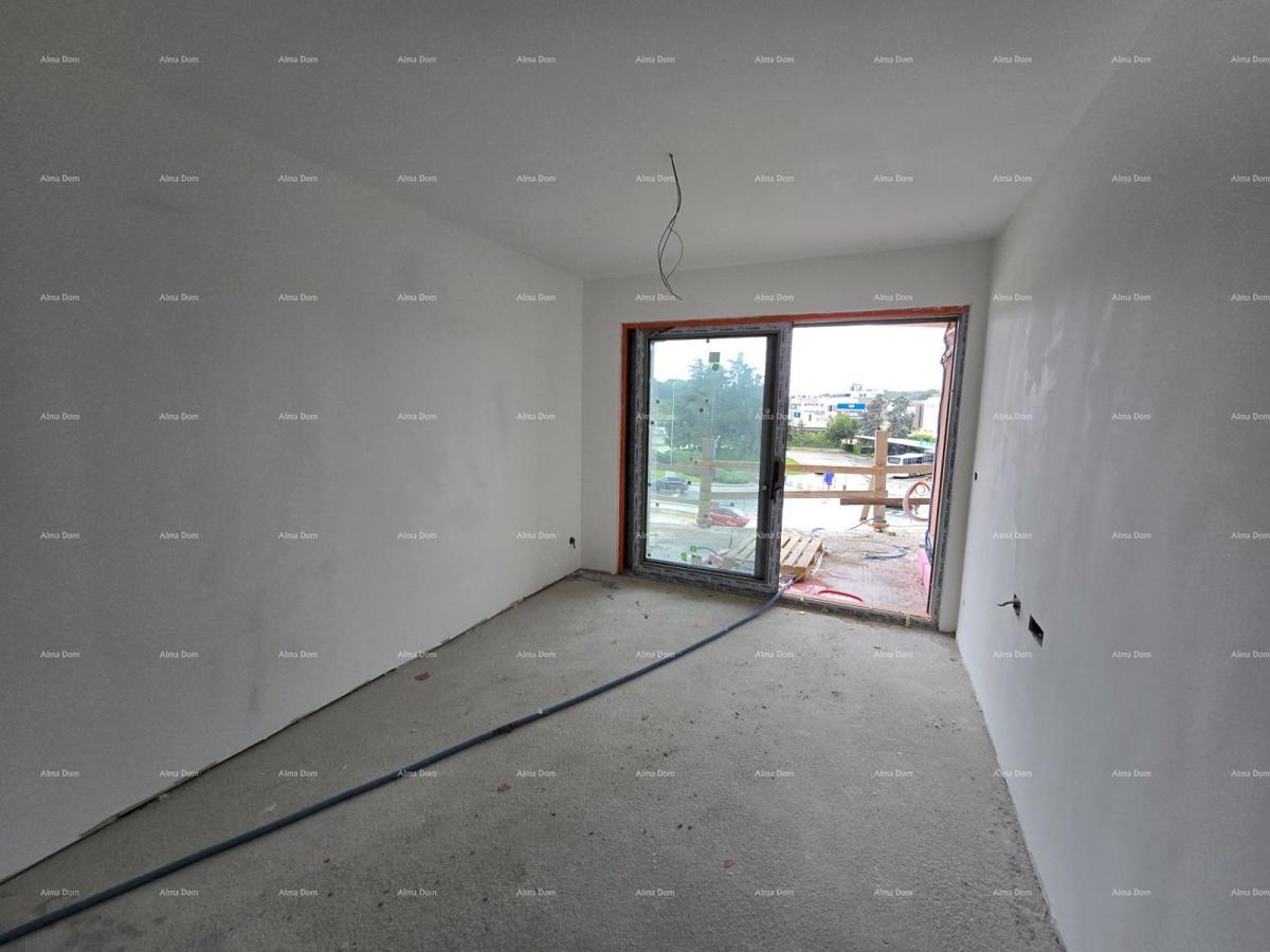 Poreč, stanovanjsko poslovni objekt v gradnji s stanovanji in podzemnimi garažami