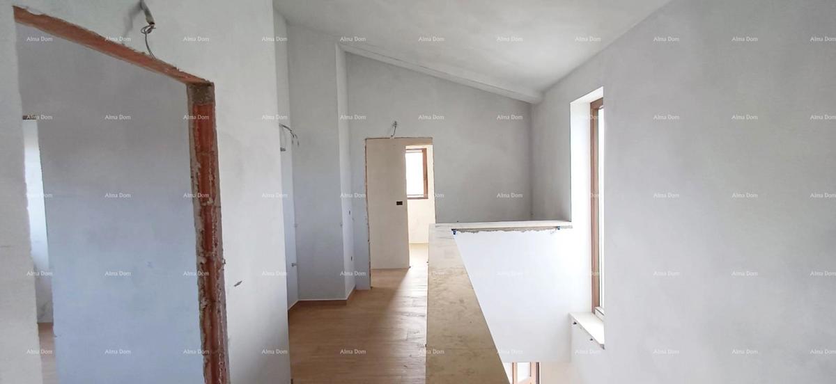 Prodaja moderne hiše s bazenom v mirnem in lepem istrskem kraju, Juršići, Svetvinčenat!