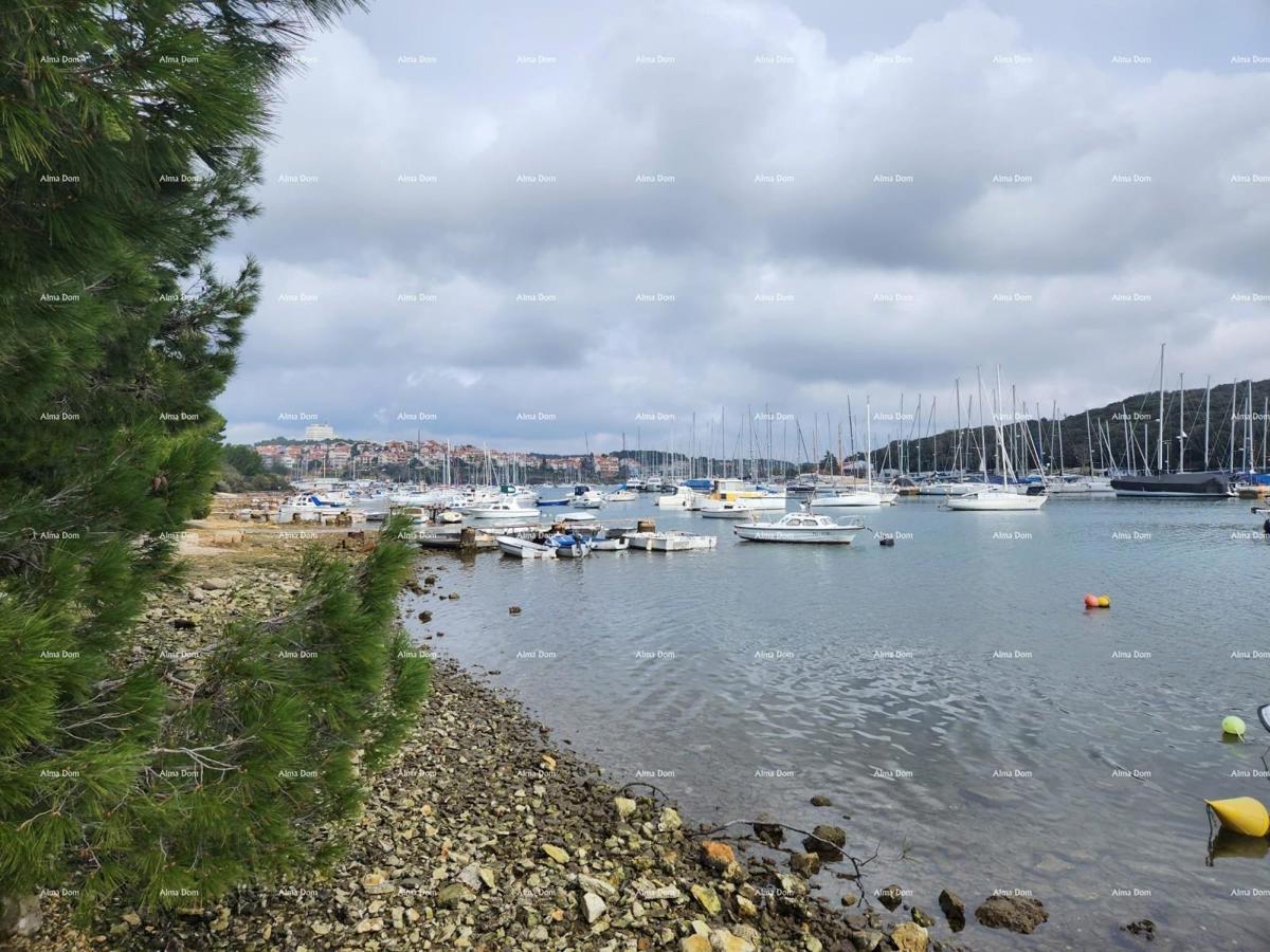 Prodaja modernih stanovanj v ekskluzivni stavbi s pogledom na marino, Pula!