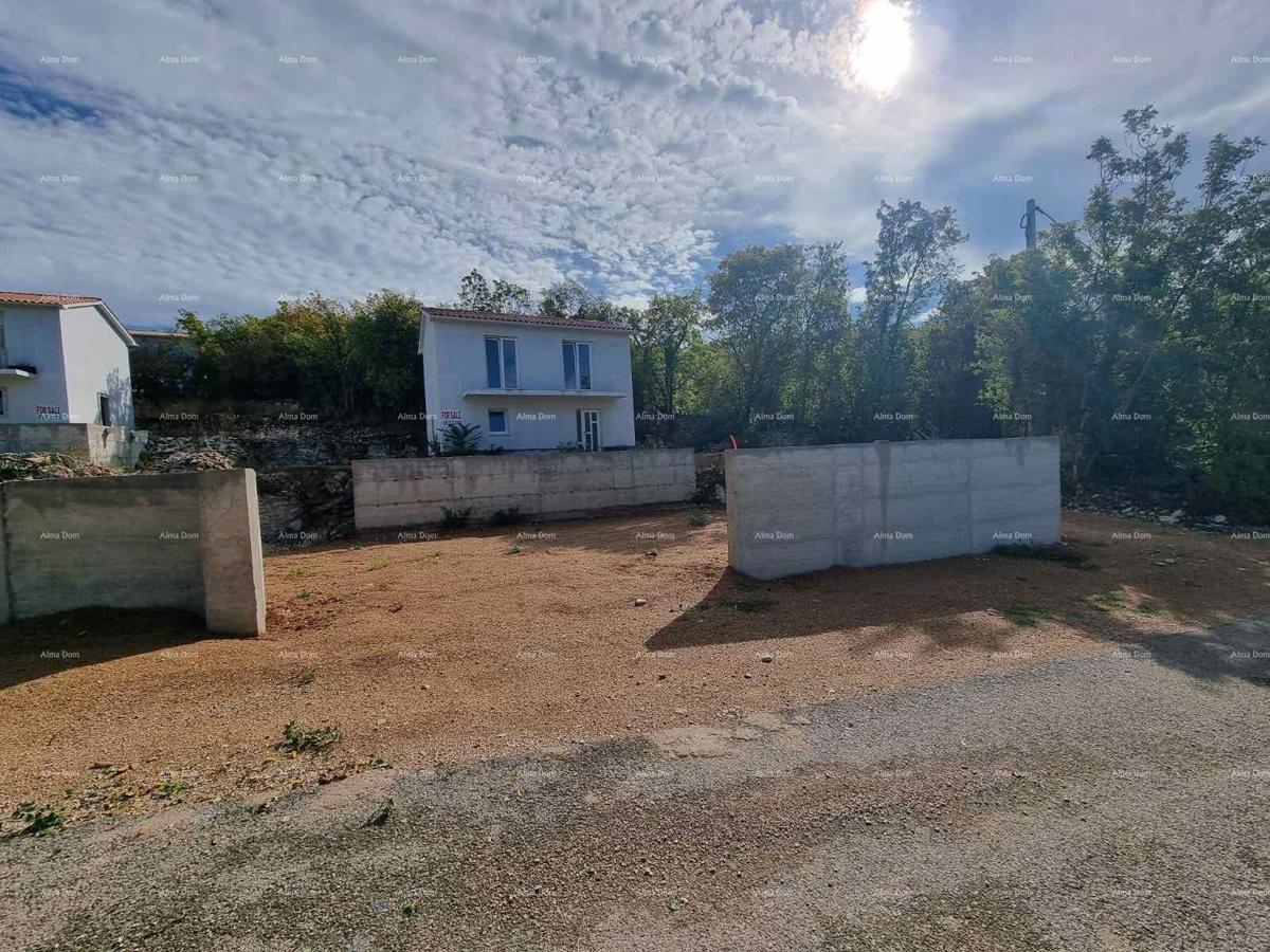 Prodaja kuće s bazenom i pogledom na more – mirno selo Raša