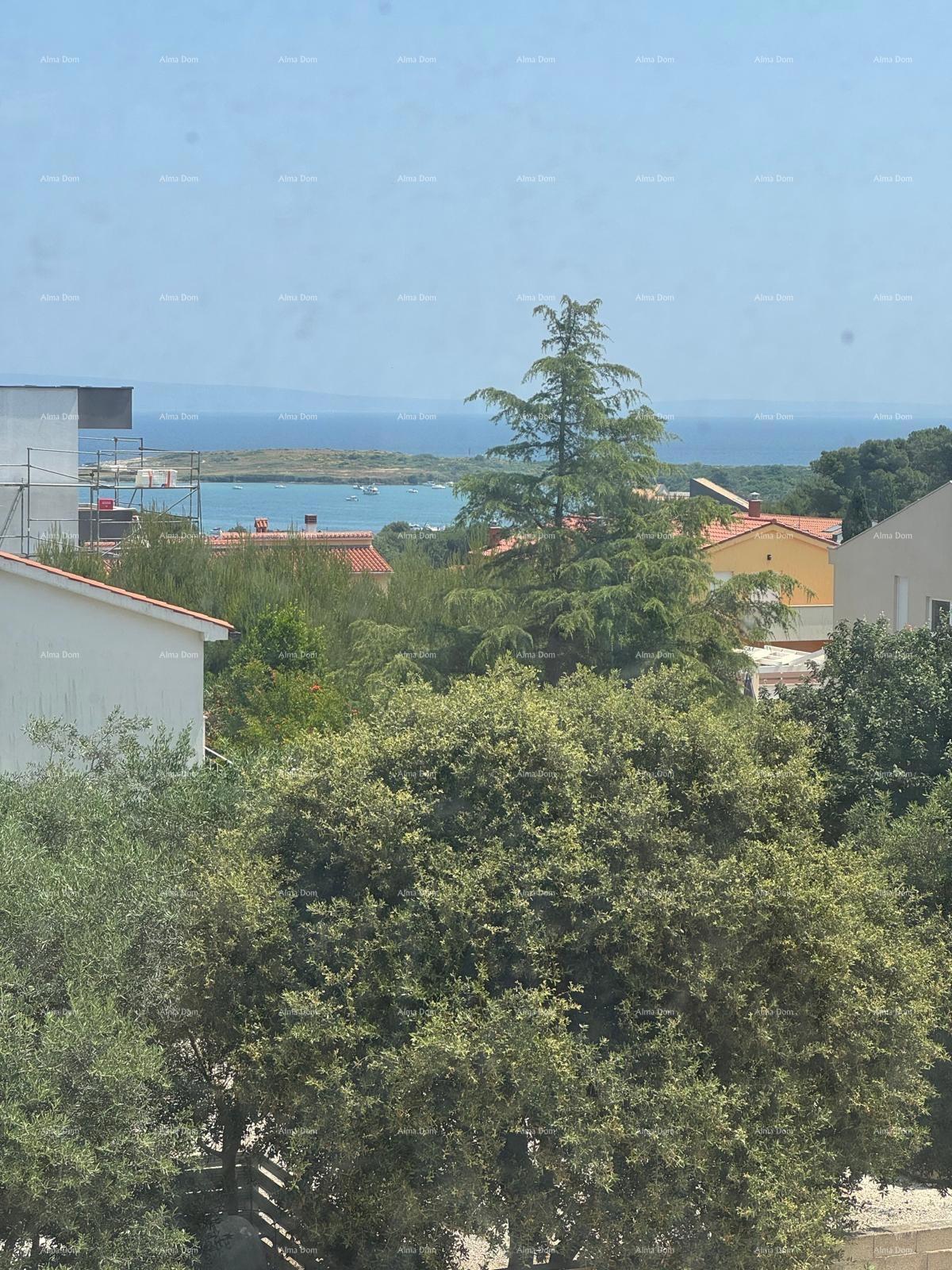 Prodaja luksuznega stanovanja s parkirnim mestom in pogledom na morje, Ližnjan!