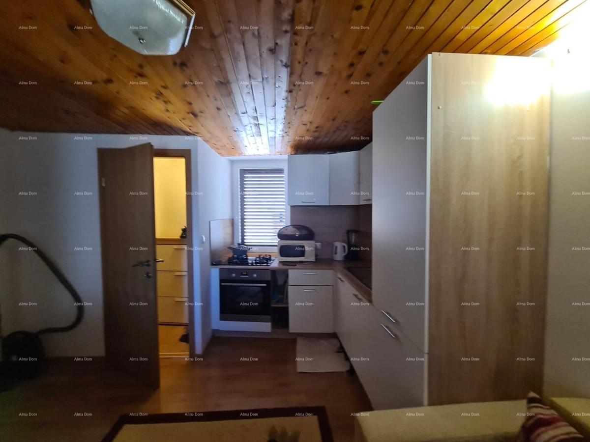 Prodaja - stan v centru Galižan!
