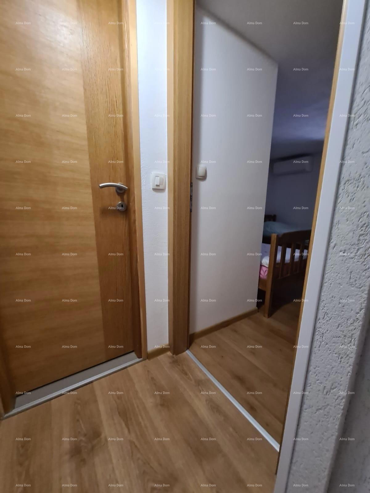 Prodaja - stan v centru Galižan!